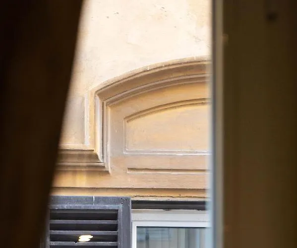 Apartment Colosseum At 400 Meters